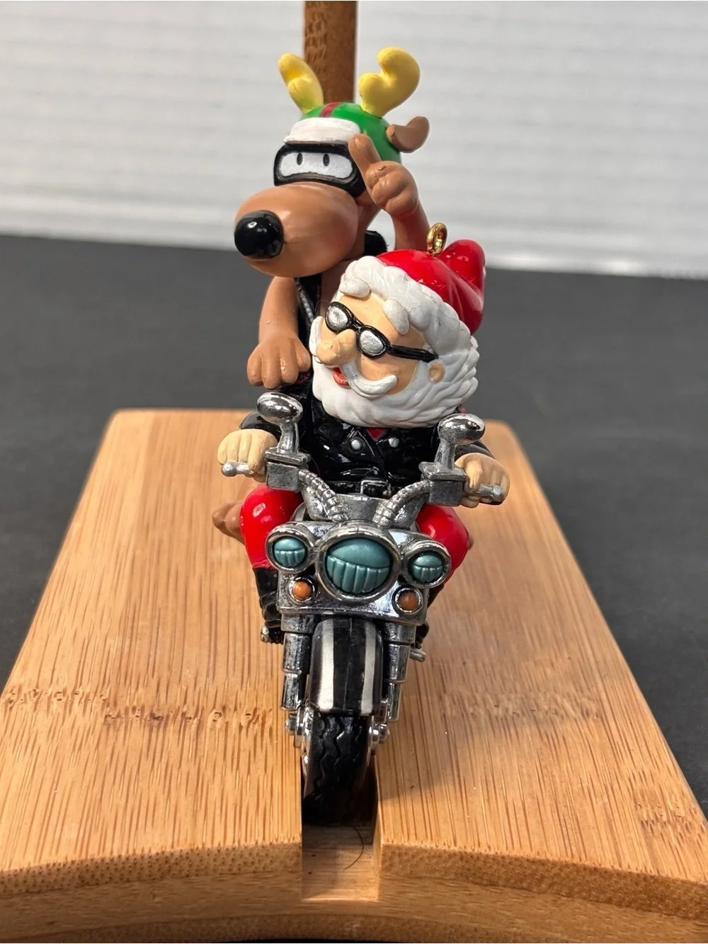 Carlton Cards Heirloom Collection 2002 "Rebel with a Claus" Motorcycle Ornament - Picture 9 of 14